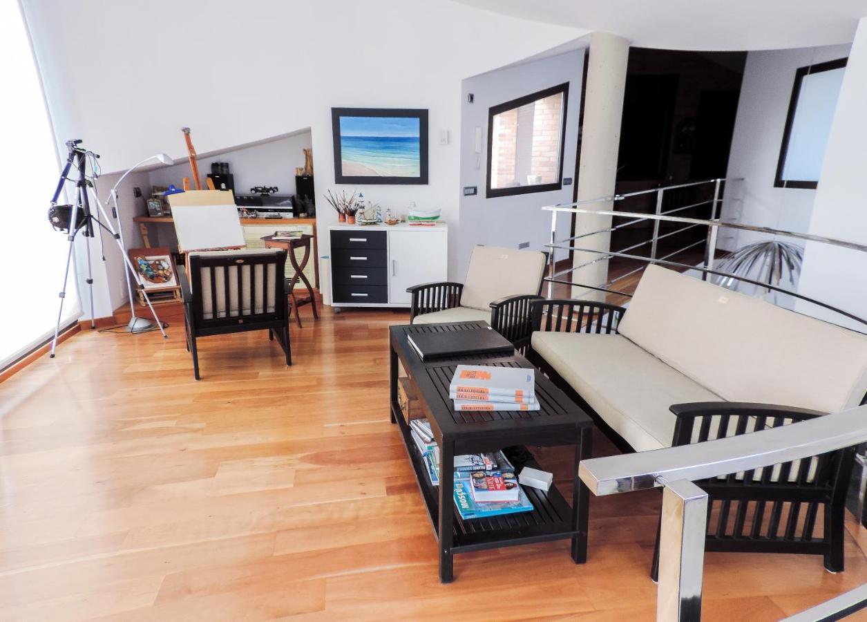 パラモス Casa La Vinya Alto Standingヴィラ エクステリア 写真