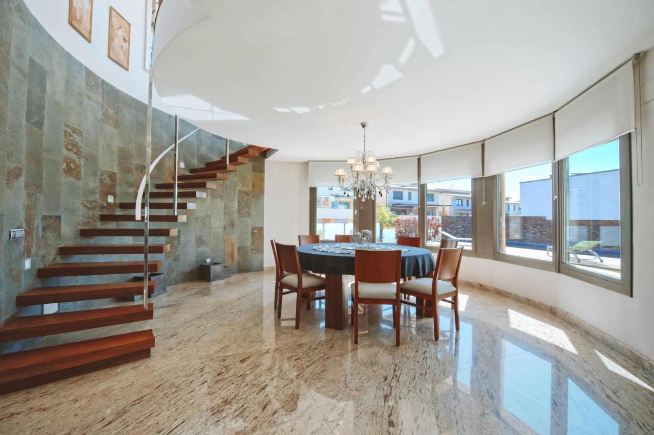 パラモス Casa La Vinya Alto Standingヴィラ エクステリア 写真